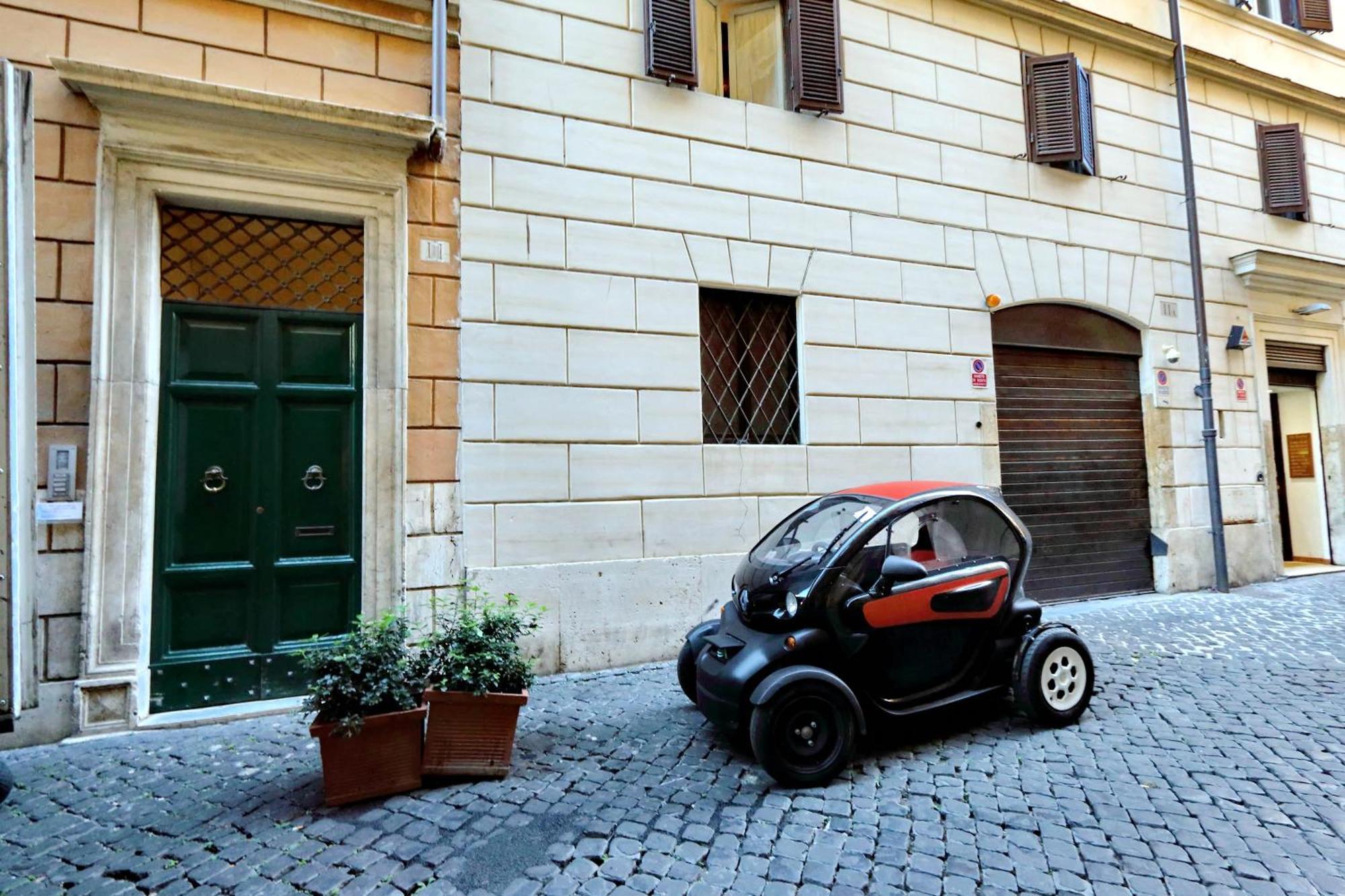 Luxury Charme Between Pantheon And Spanish Steps Rome Exterior photo
