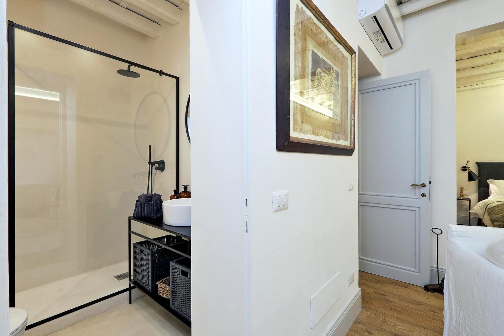 Luxury Charme Between Pantheon And Spanish Steps Rome Exterior photo