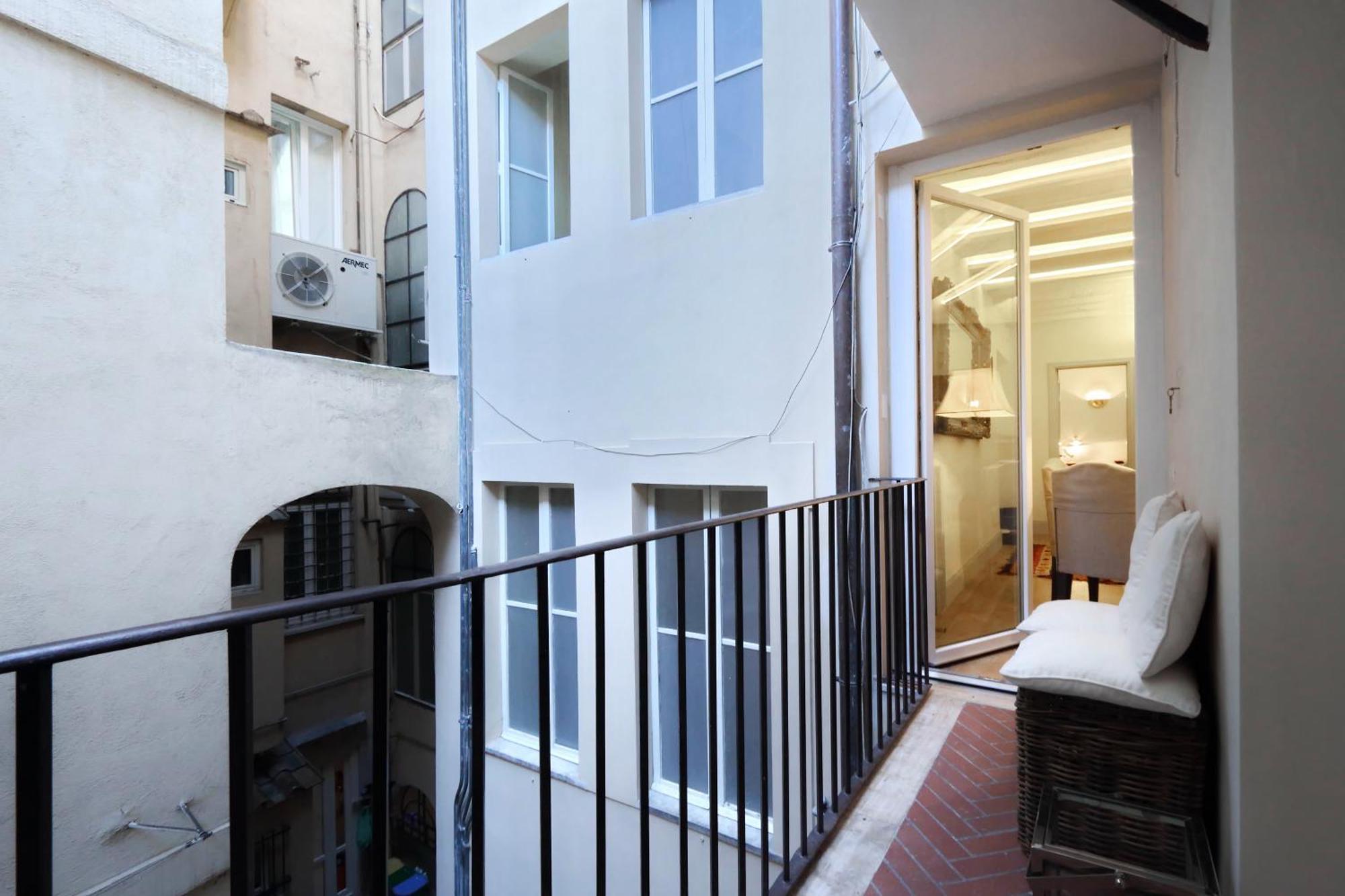 Luxury Charme Between Pantheon And Spanish Steps Rome Exterior photo
