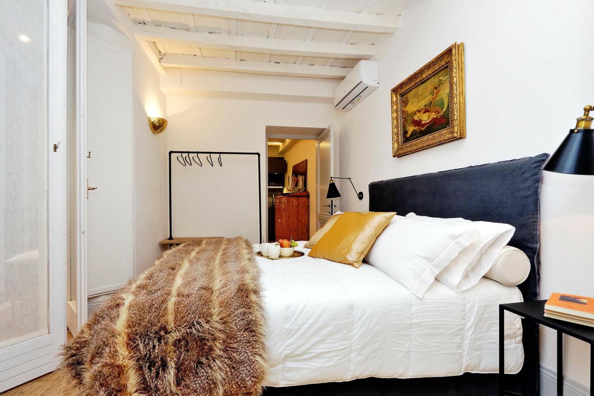 Luxury Charme Between Pantheon And Spanish Steps Rome Exterior photo